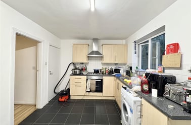 Cranbrook Street, Hockley, Nottingham - Image 2